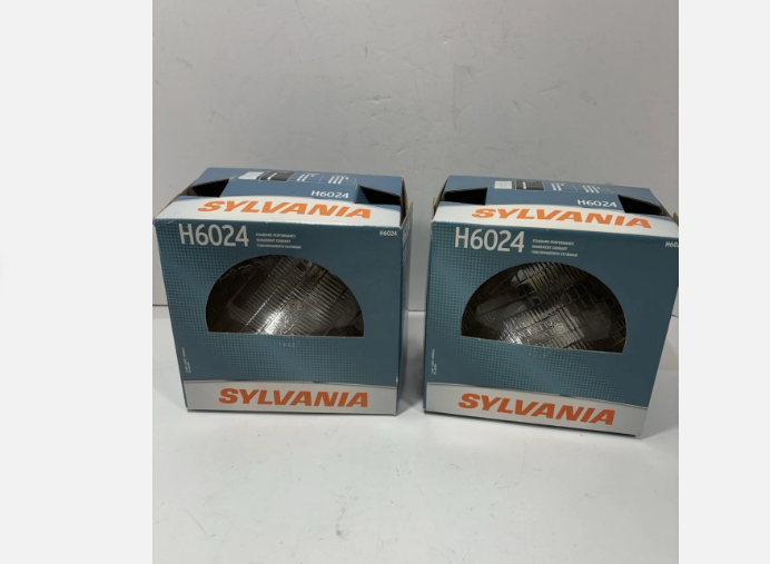 Sylvania Lot Of 2 H6024 Beam 7'' Headlamp Headlight Bulb