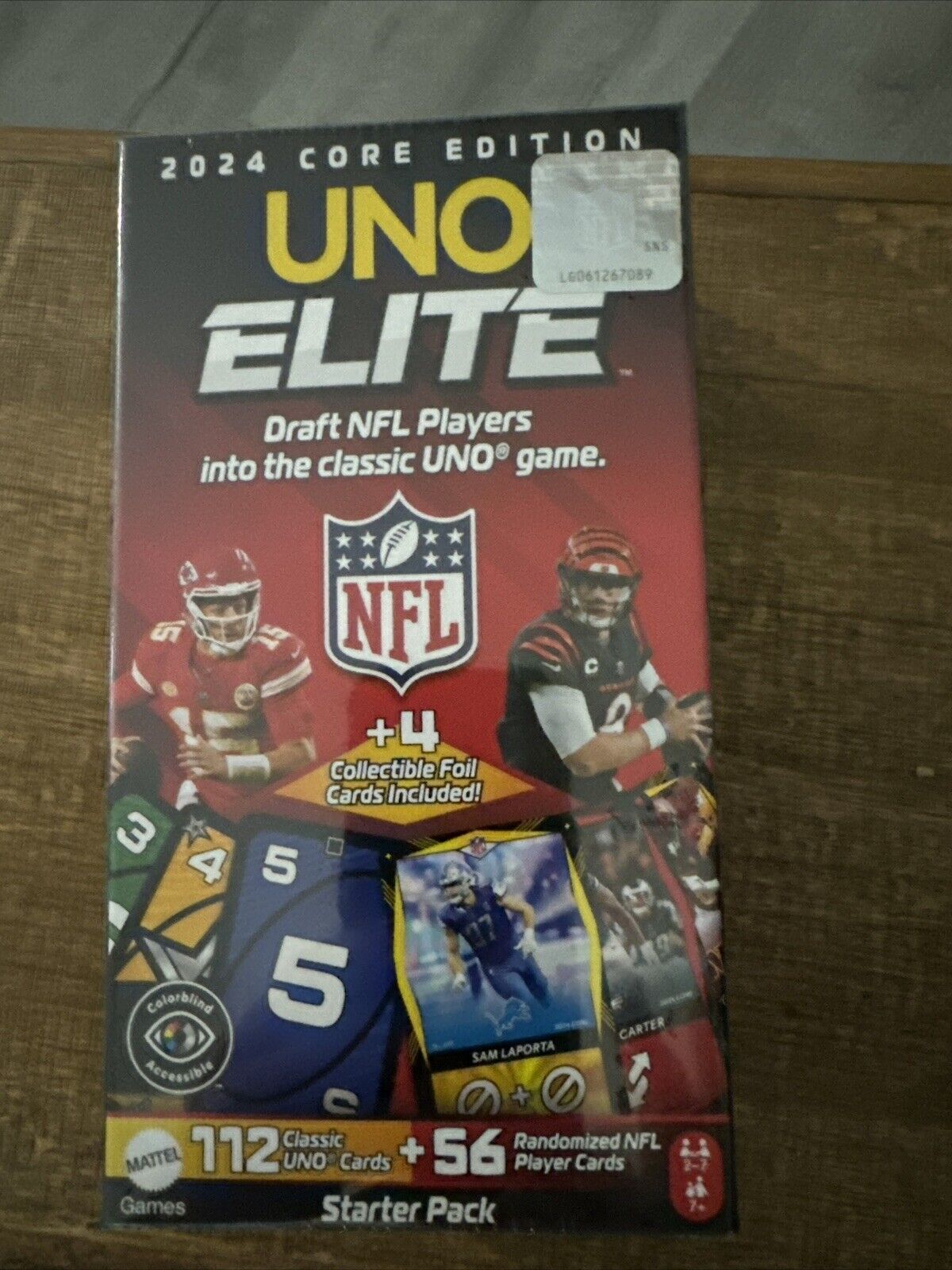 2024 NFL UNO Elite  Starter Pack and Draft pack - 8 collectible Foil Cards Incl.