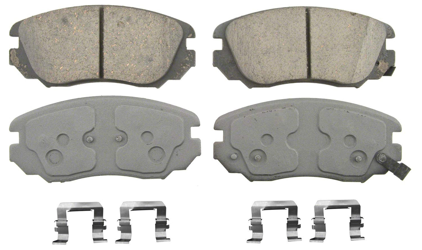 Wagner Brake ThermoQuiet QC1421 Ceramic Disc Brake Pad Set